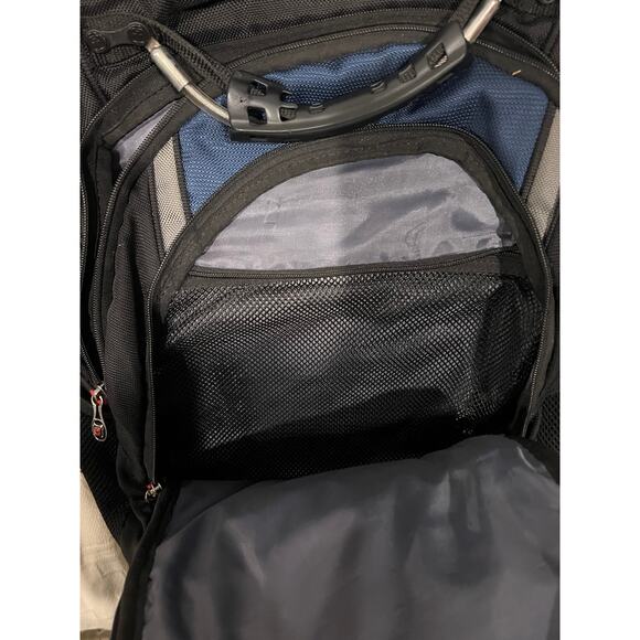 Swiss Gear Ibex 17 inch Scansmart Backpack - Picture 4 of 6